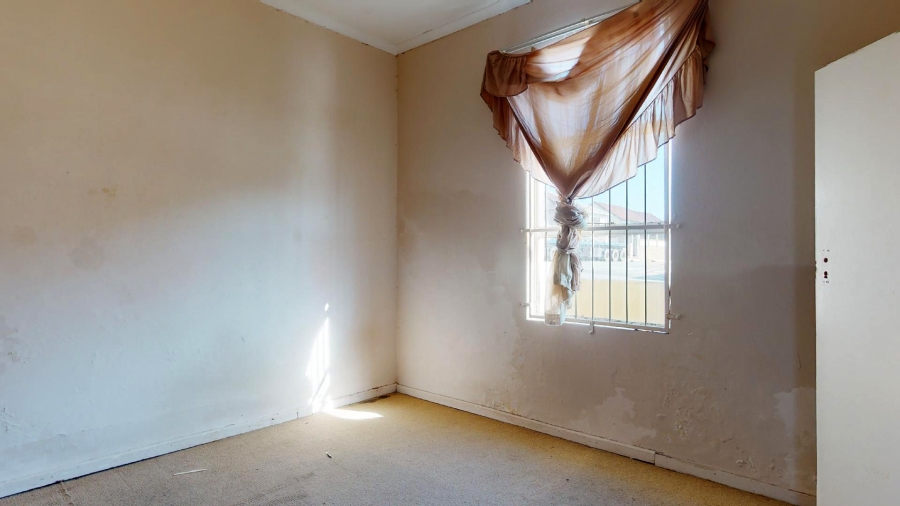 6 Bedroom Property for Sale in North End Eastern Cape